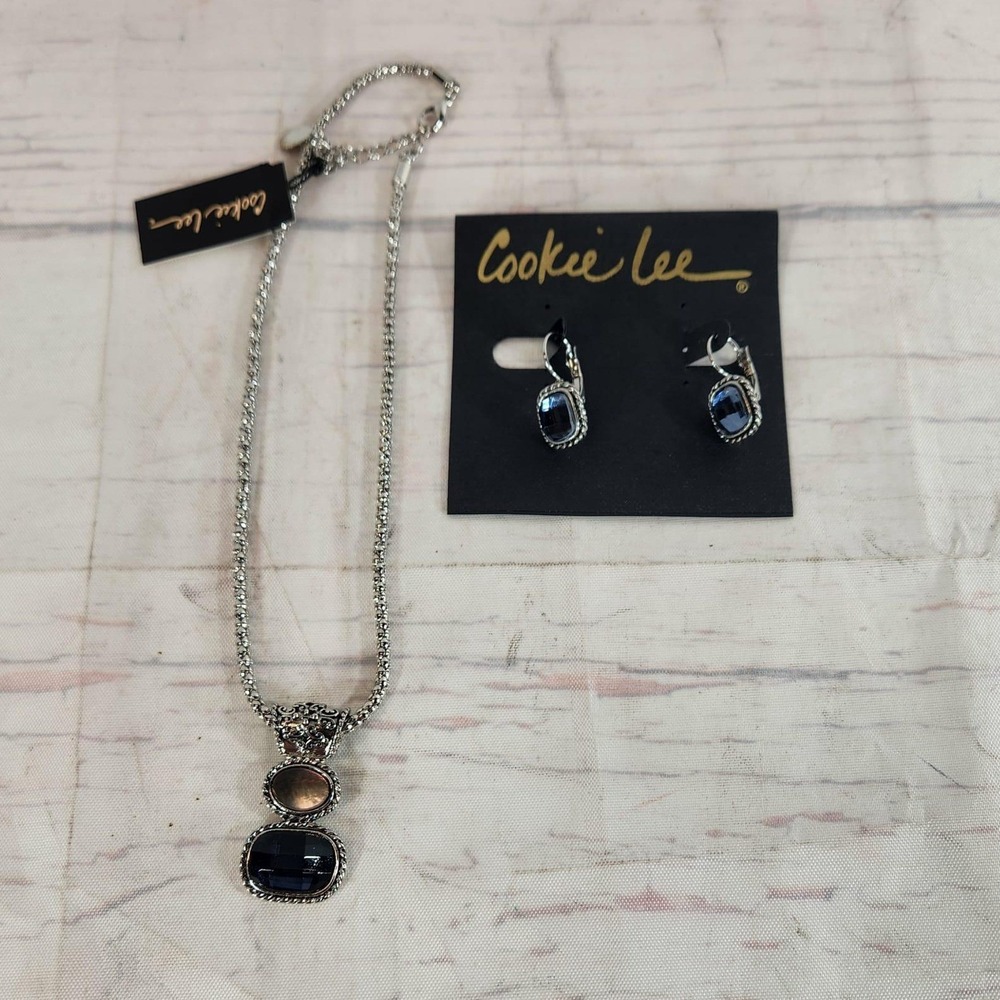 Cookie Lee Jewelry Set Blue Crystal Pendant Necklace Leverback‎ Earrings